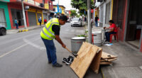 Santiago Clears Illegal Businesses In Barrio Meiggs